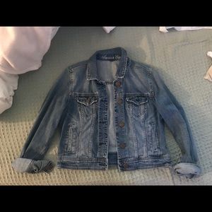 American Eagle Jean Jacket!